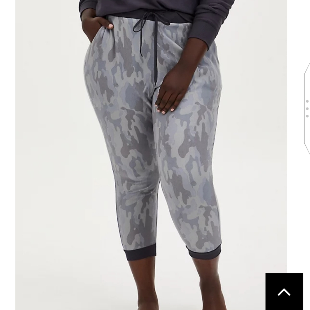 🚨SALE PRICE🚨🆕GREY CAMO FLEECE SLEEP JOGGER